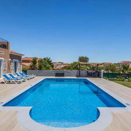 Kambu By Interhome Quelfes